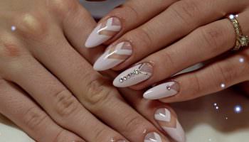 Elegancka delikatność w modnym nagim manicure 2024 (55 zdjęć)