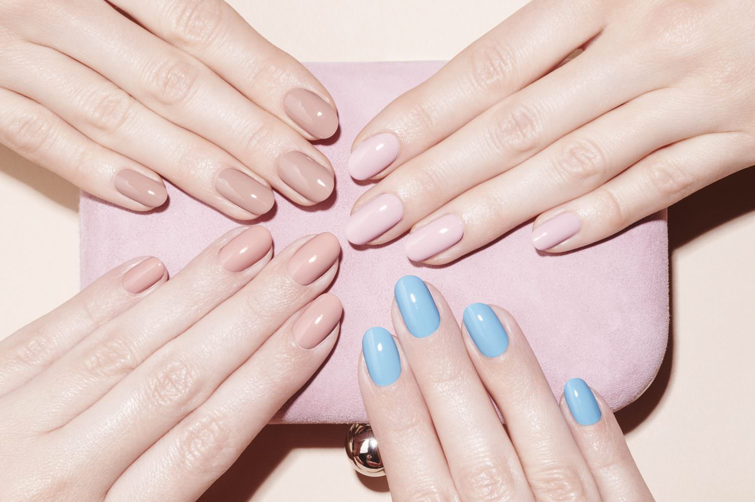 Spokojny manicure w pastelowych kolorach (57 zdjęć)