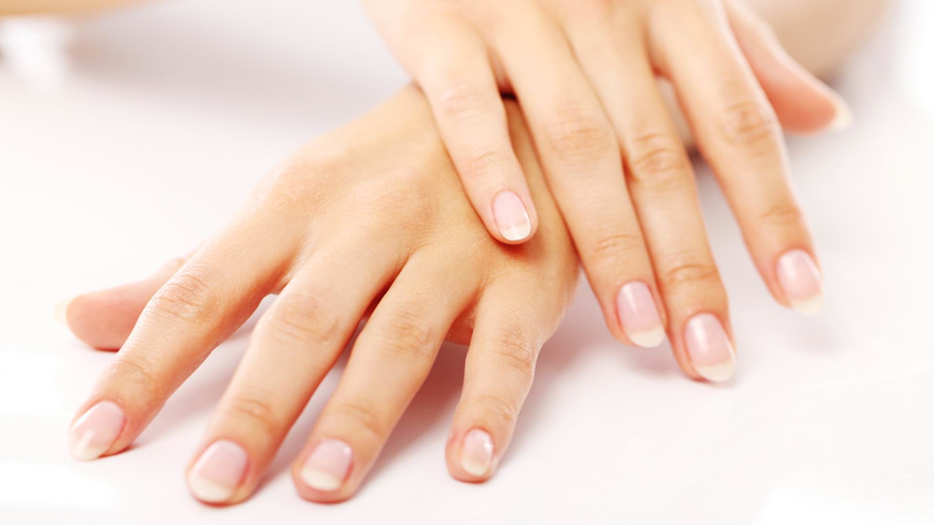 Manicure bez lakieru: cechy i techniki wykonywania w domu