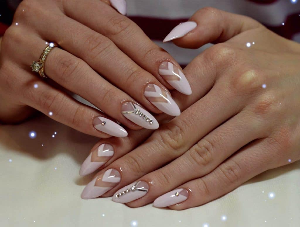 Oryginalny ostry manicure (50 zdjęć)