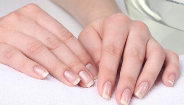 Najbezpieczniejszy nieobrzynany manicure (50 zdjęć)